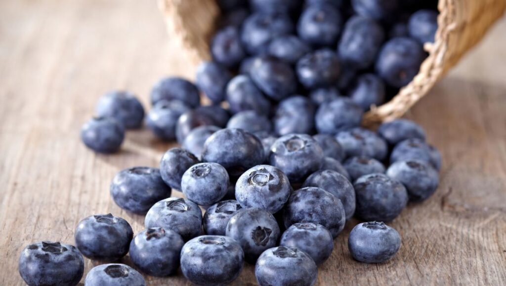 Can I Eat Blueberries After Tooth Extraction